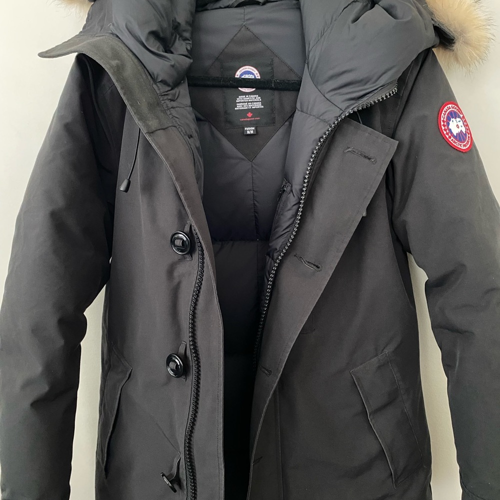 Canada Goose Chateau Fill Down Black Parka Men w/ Fur Trim - Sz. M ‘Fusion’ Fit